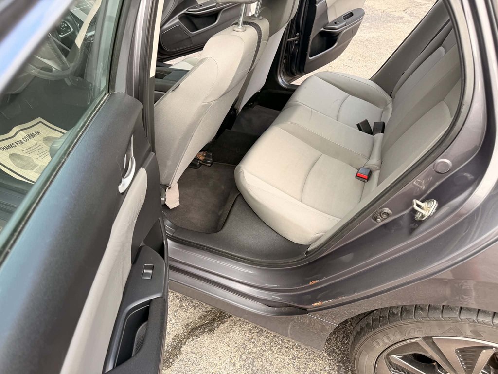 Photo 12 of this HONDA CIVIC