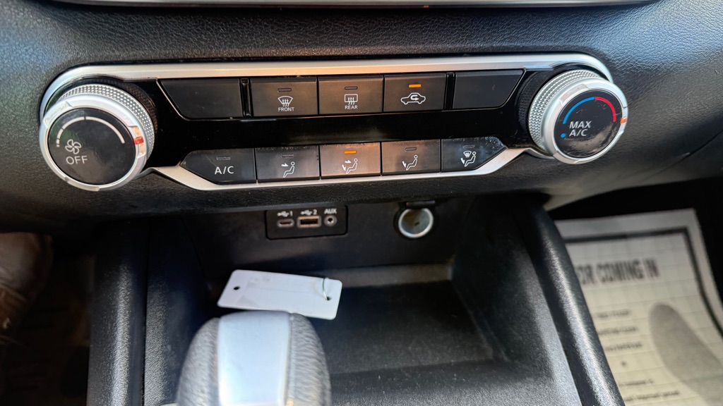 Photo 25 of this NISSAN ALTIMA