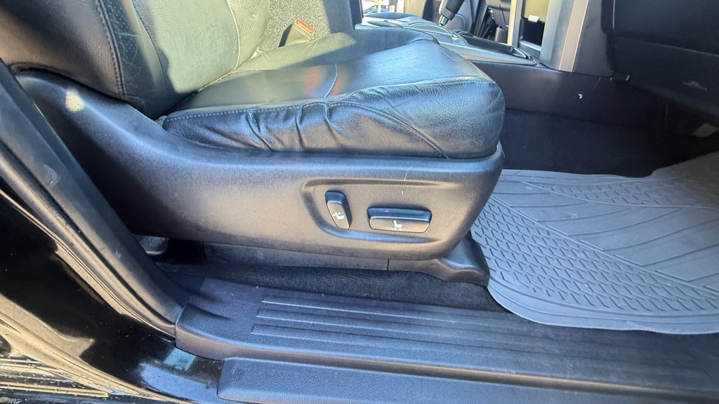 Photo 26 of this TOYOTA 4RUNNER