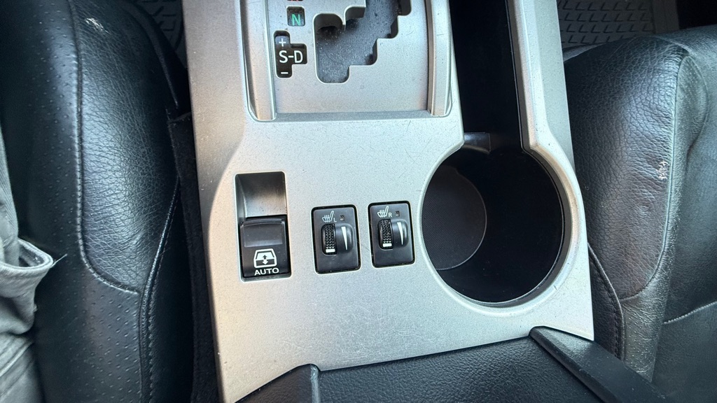 Photo 30 of this TOYOTA 4RUNNER