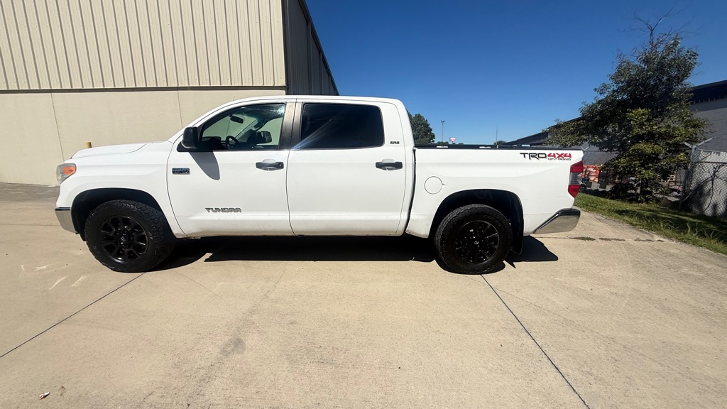 Photo 6 of this TOYOTA TUNDRA