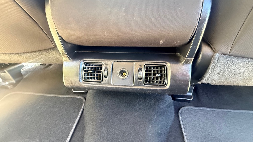 Photo 16 of this TOYOTA TUNDRA