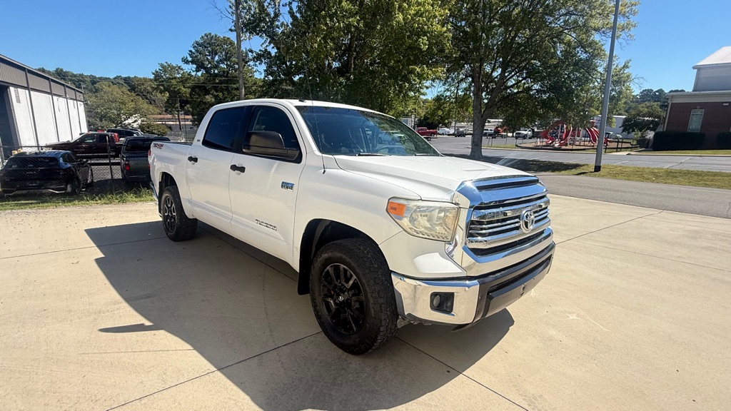 Photo 2 of this TOYOTA TUNDRA
