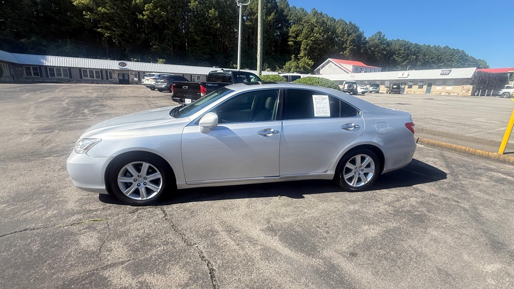 Photo 4 of this LEXUS ES