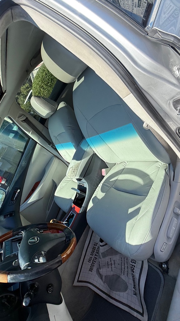 Photo 9 of this LEXUS ES