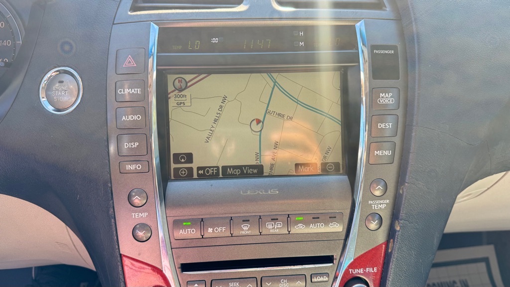 Photo 16 of this LEXUS ES