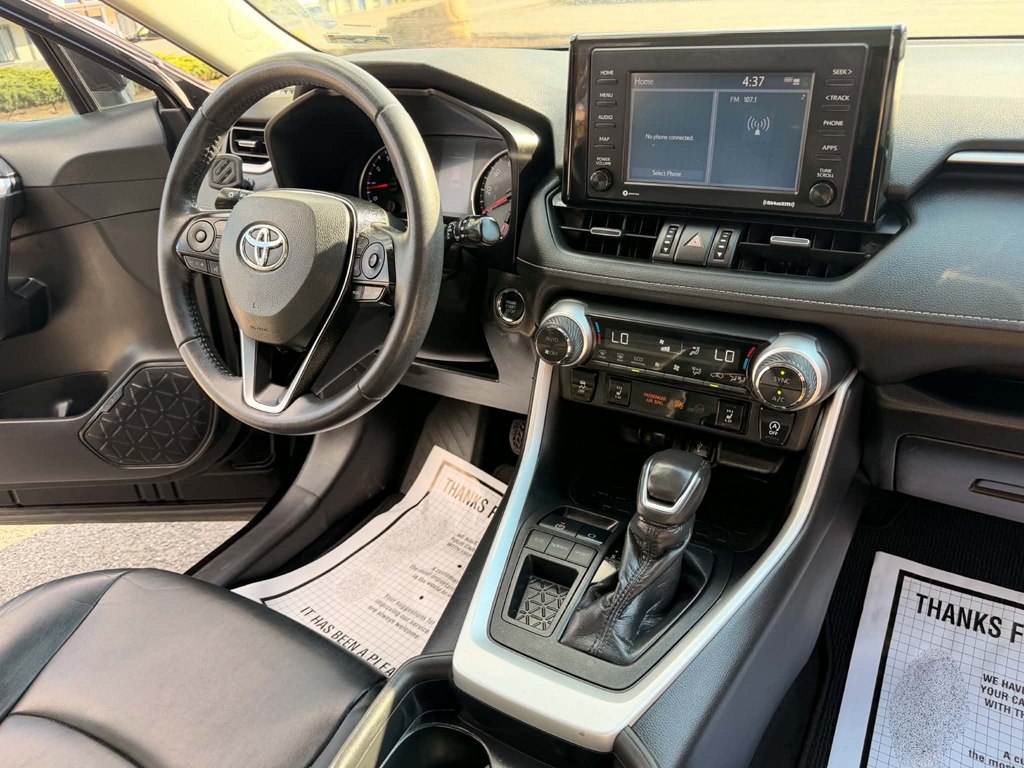 Photo 10 of this TOYOTA RAV4