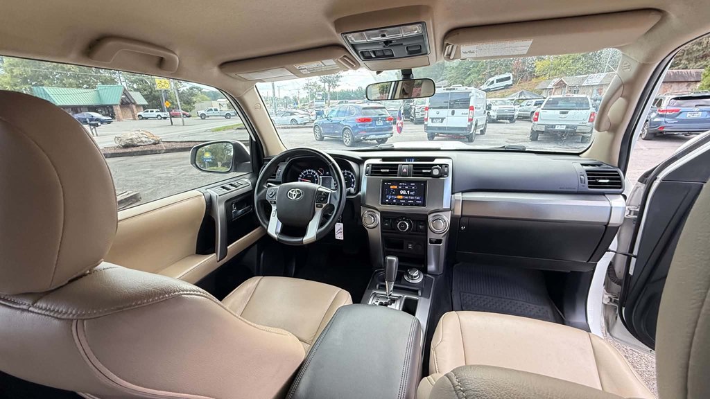 Photo 14 of this TOYOTA 4RUNNER