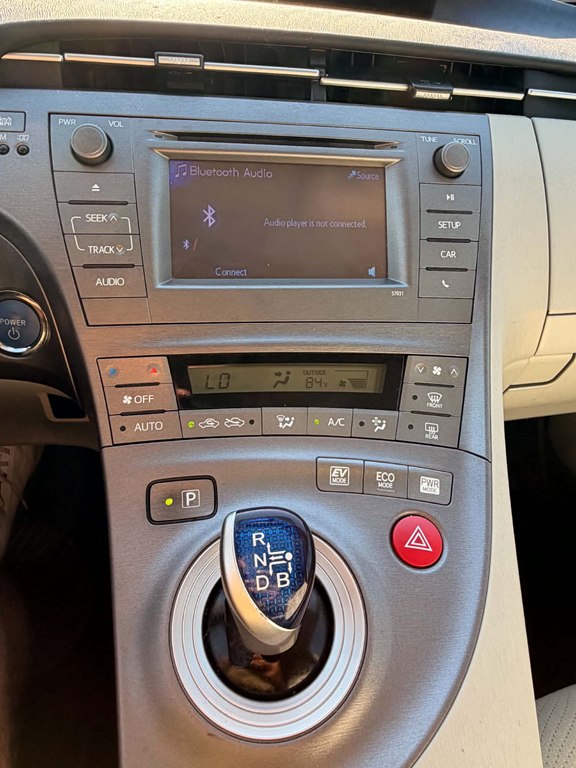 Photo 11 of this TOYOTA PRIUS