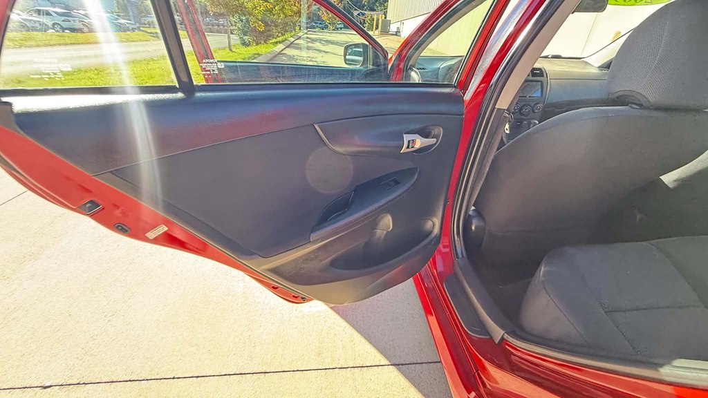 Photo 27 of this TOYOTA COROLLA