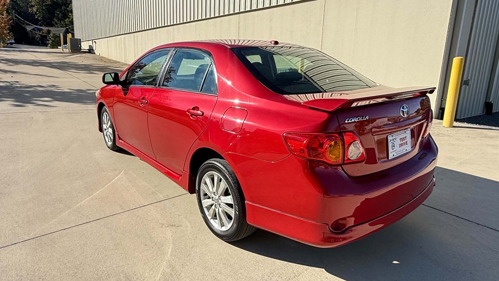 Photo 6 of this TOYOTA COROLLA