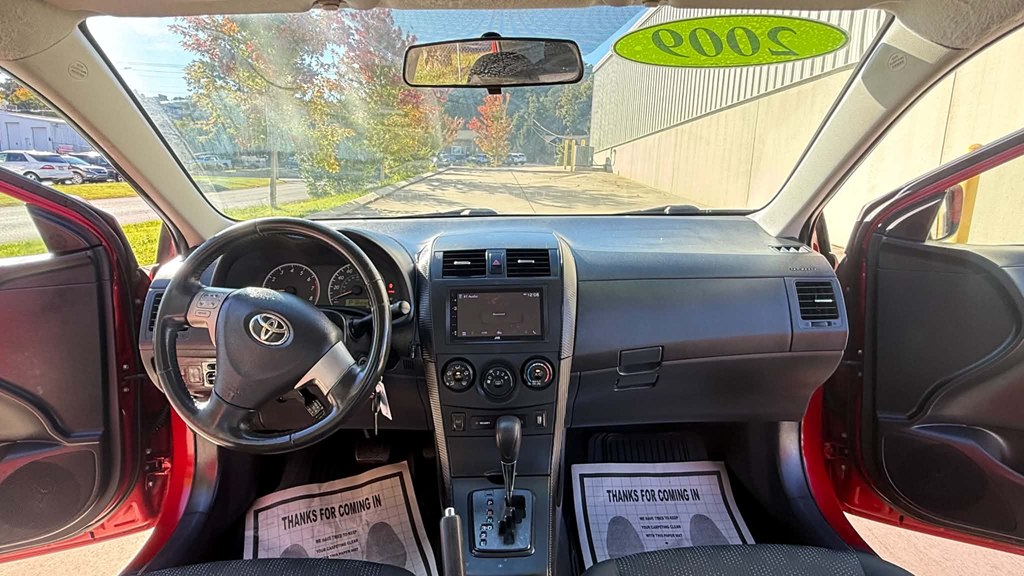 Photo 13 of this TOYOTA COROLLA