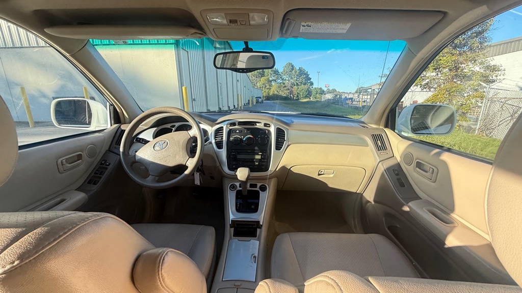 Photo 15 of this TOYOTA HIGHLANDER