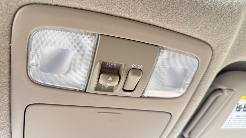 Photo 31 of this TOYOTA HIGHLANDER