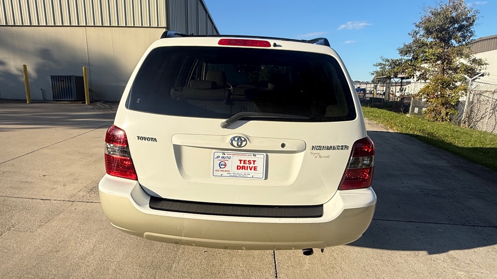 Photo 8 of this TOYOTA HIGHLANDER
