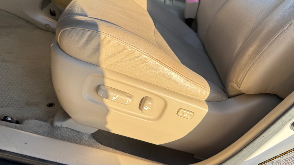 Photo 24 of this TOYOTA HIGHLANDER