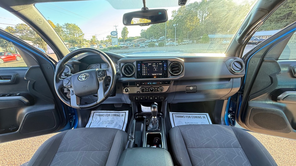 Photo 14 of this TOYOTA TACOMA