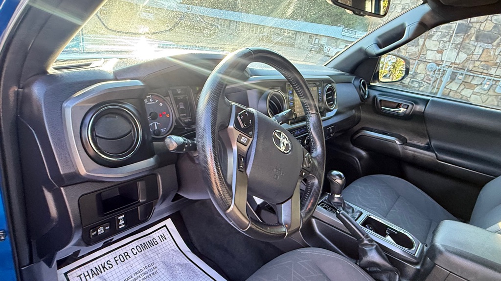 Photo 20 of this TOYOTA TACOMA