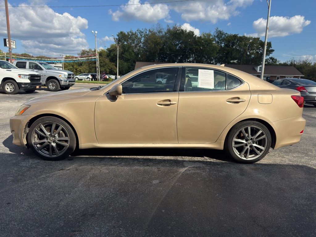 Photo 4 of this LEXUS IS