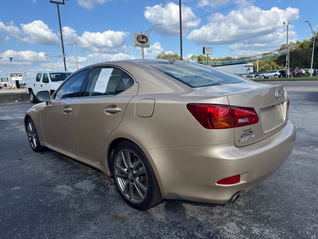 Photo 5 of this LEXUS IS