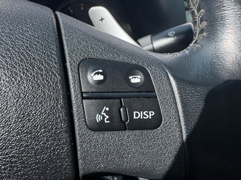 Photo 18 of this LEXUS IS