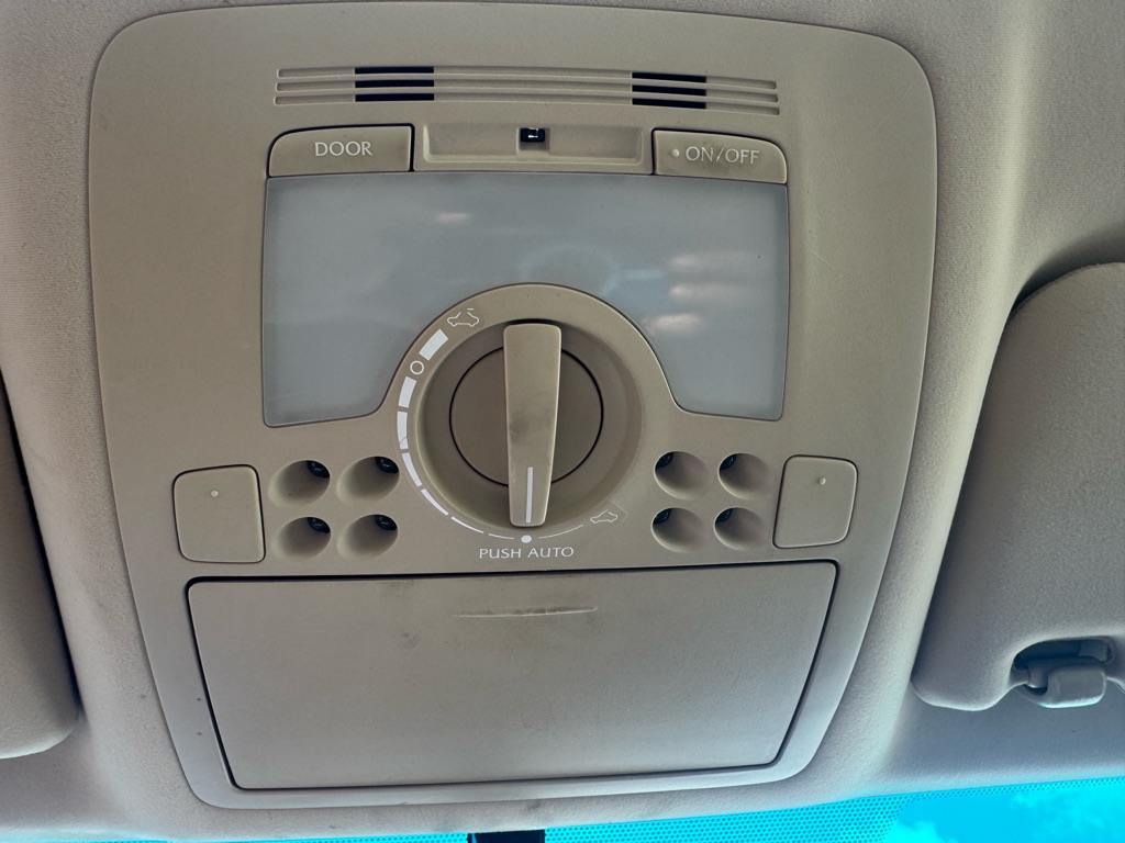 Photo 28 of this LEXUS IS