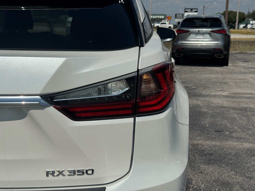 Photo 38 of this LEXUS RX