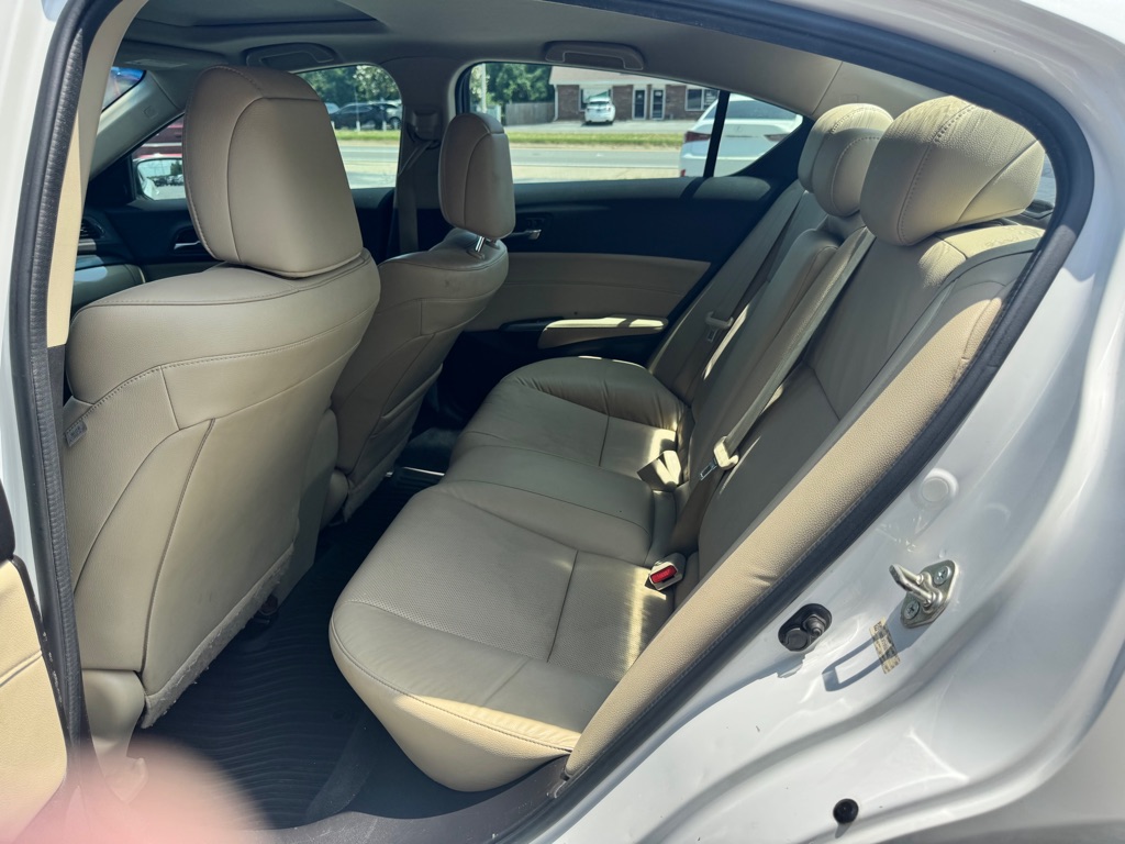 Photo 12 of this ACURA ILX