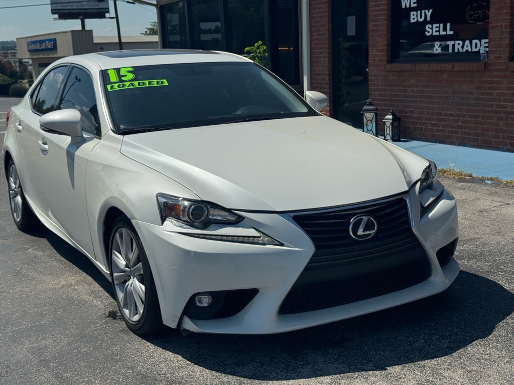 Photo 10 of this LEXUS IS