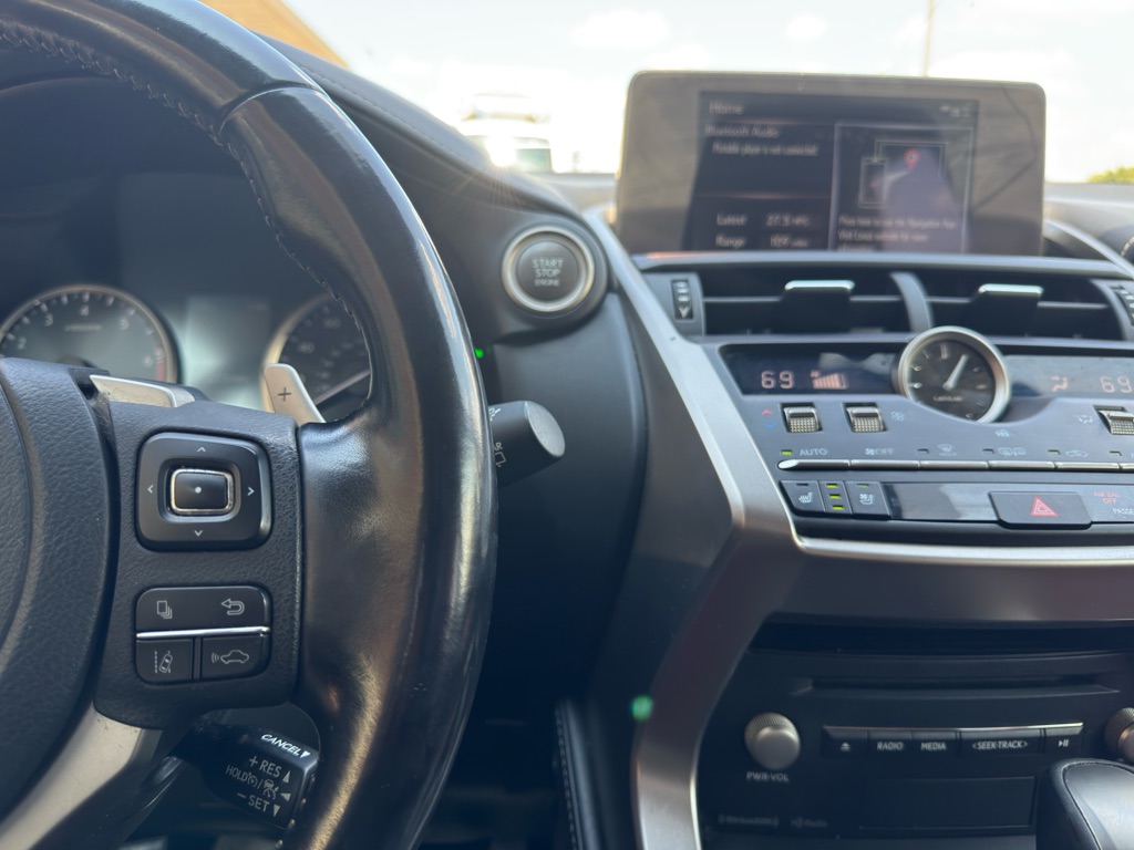 Photo 13 of this LEXUS NX