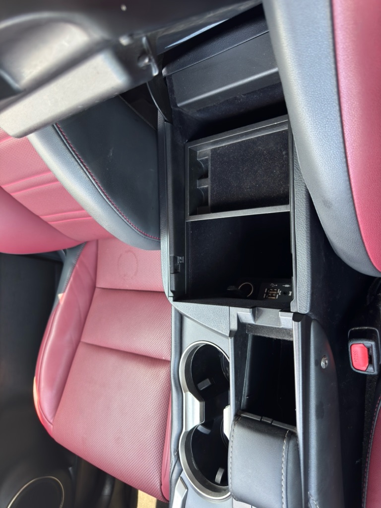 Photo 38 of this LEXUS NX
