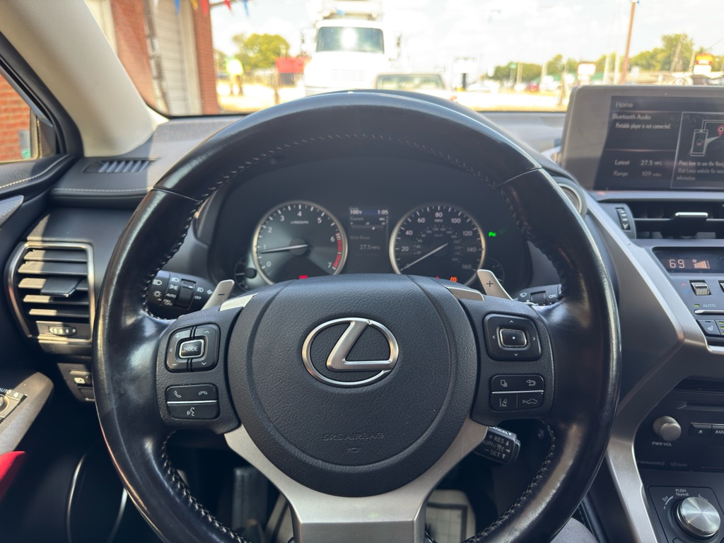 Photo 12 of this LEXUS NX