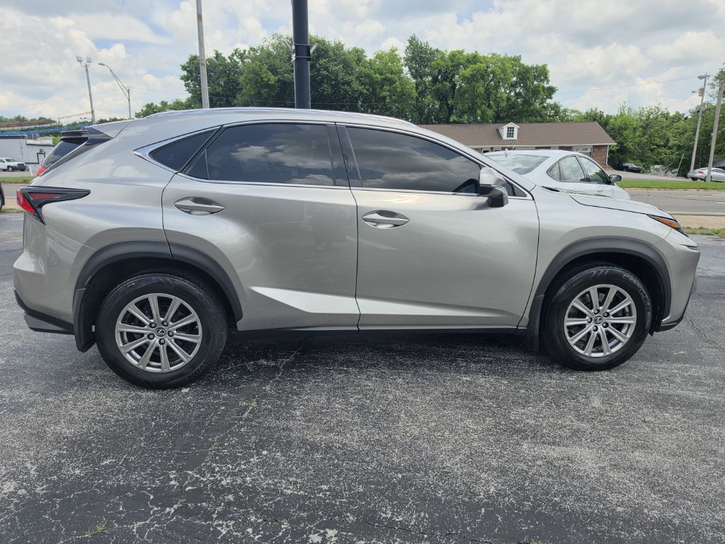 Photo 13 of this LEXUS NX