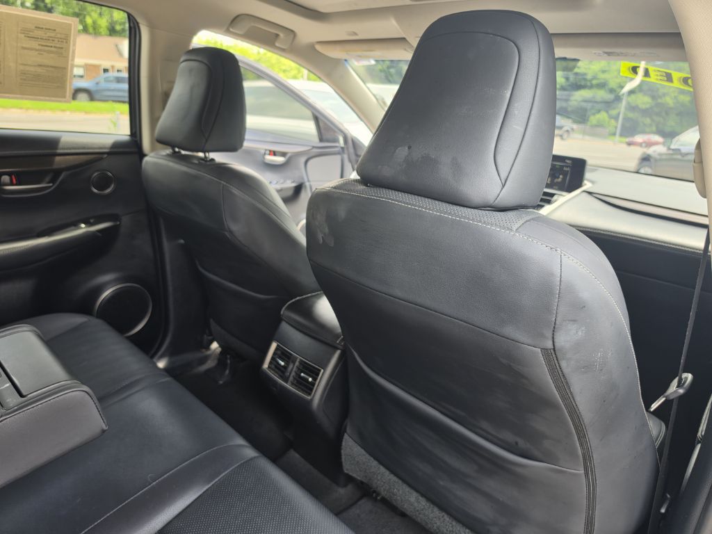 Photo 28 of this LEXUS NX