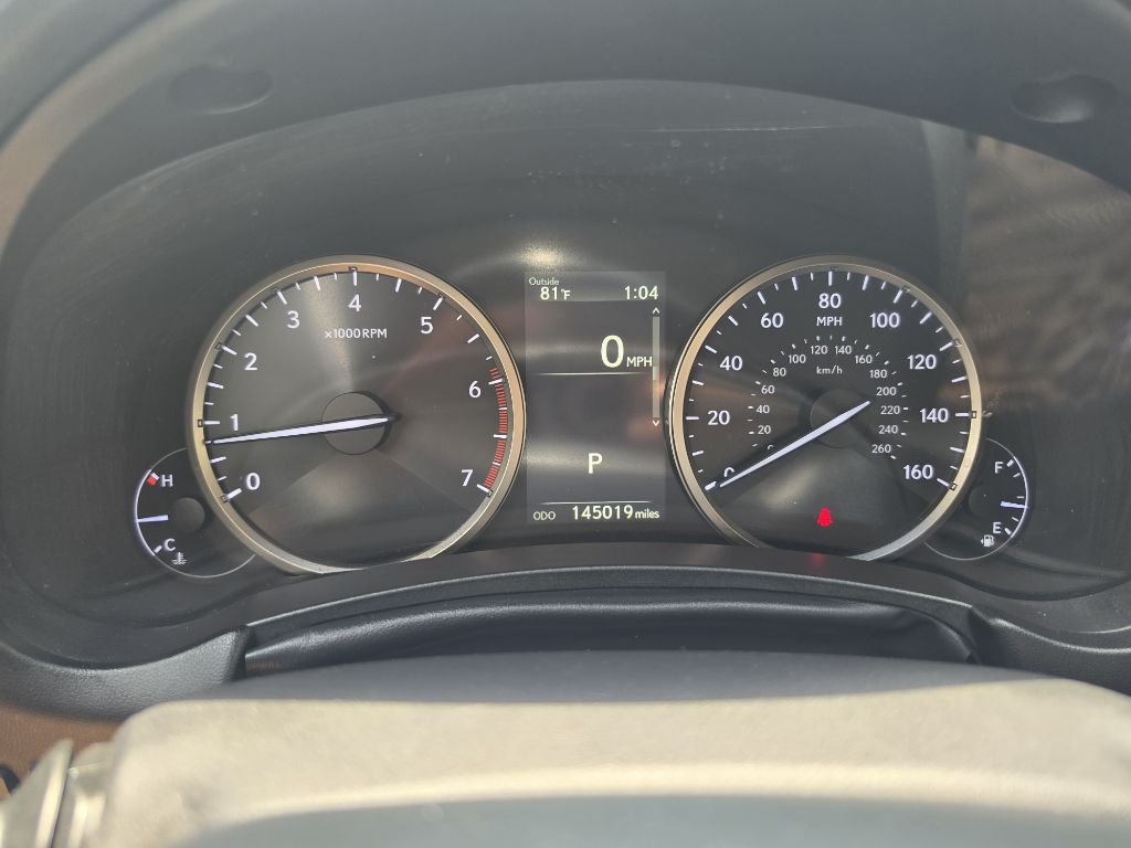 Photo 36 of this LEXUS NX