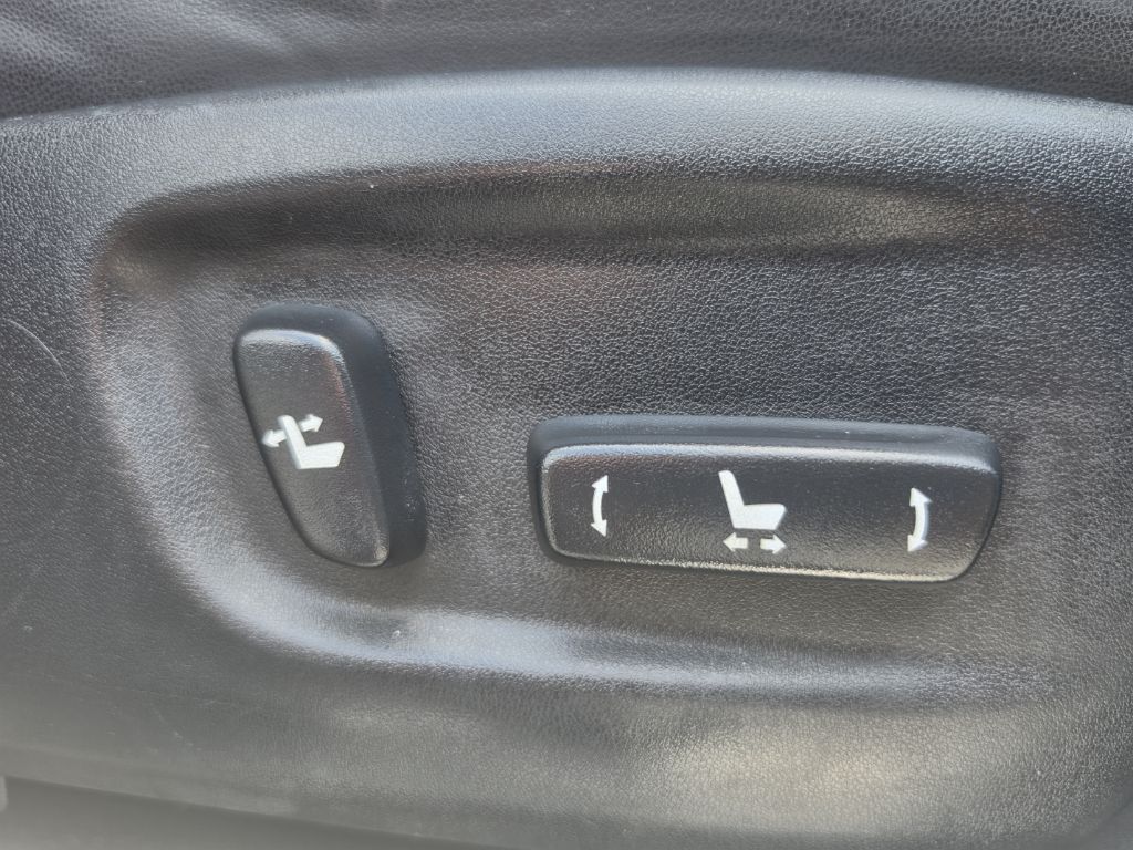 Photo 32 of this LEXUS NX