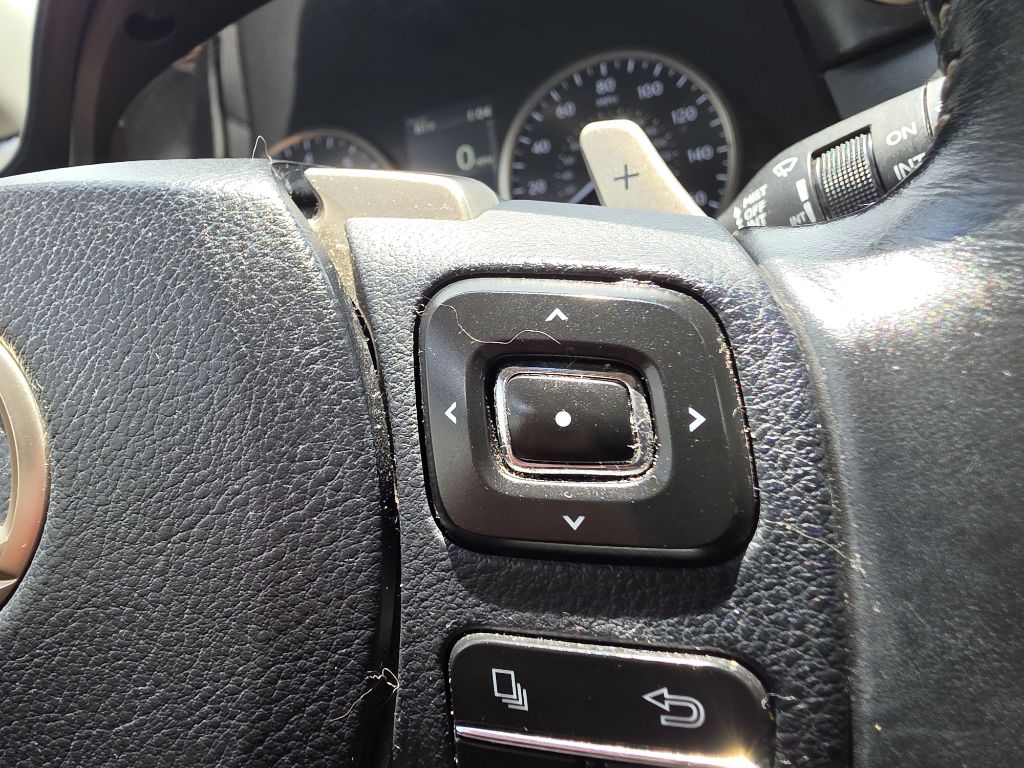 Photo 40 of this LEXUS NX