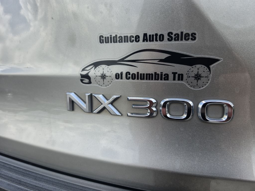 Photo 11 of this LEXUS NX
