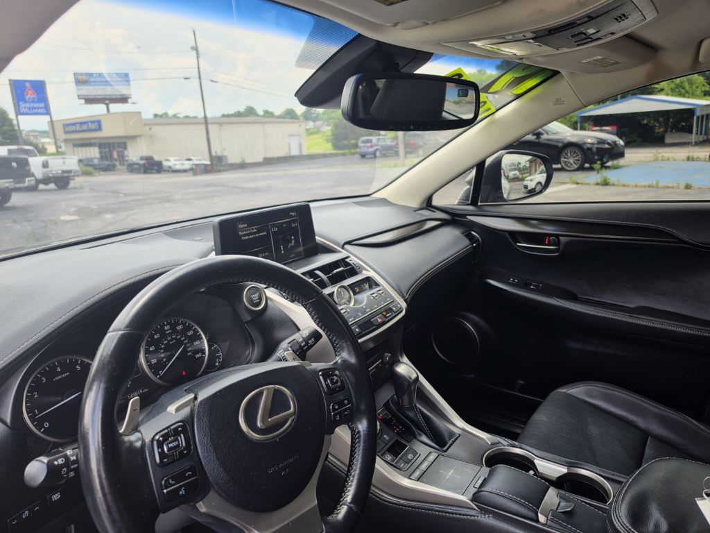 Photo 21 of this LEXUS NX