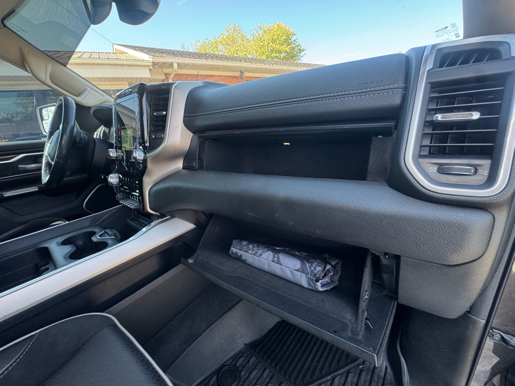 Photo 53 of this RAM 1500