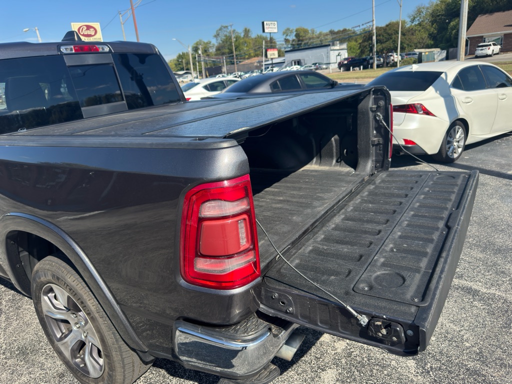 Photo 40 of this RAM 1500