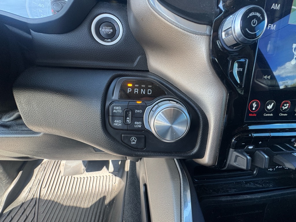 Photo 24 of this RAM 1500