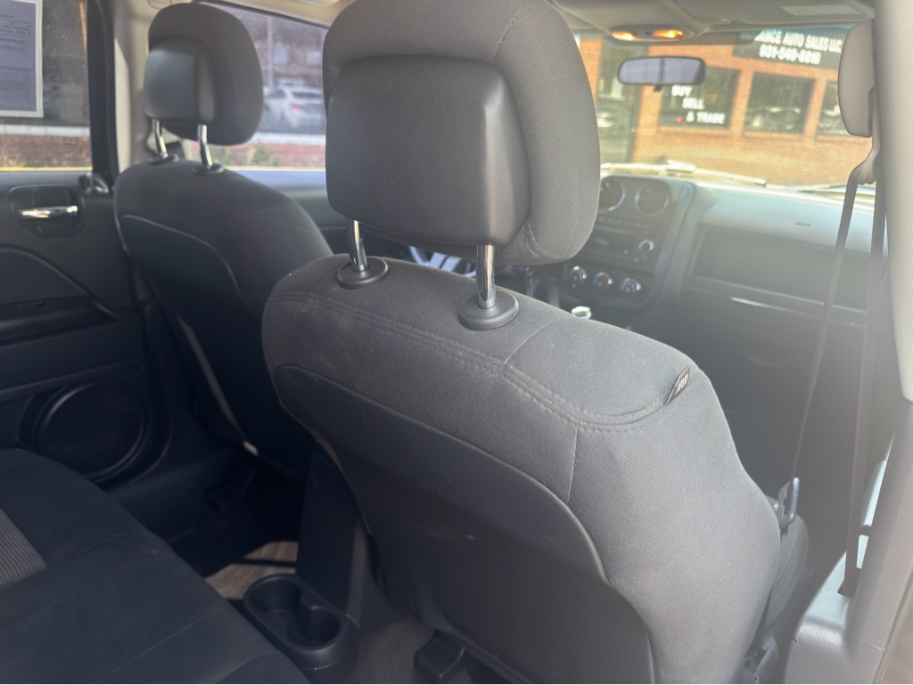 Photo 26 of this JEEP PATRIOT