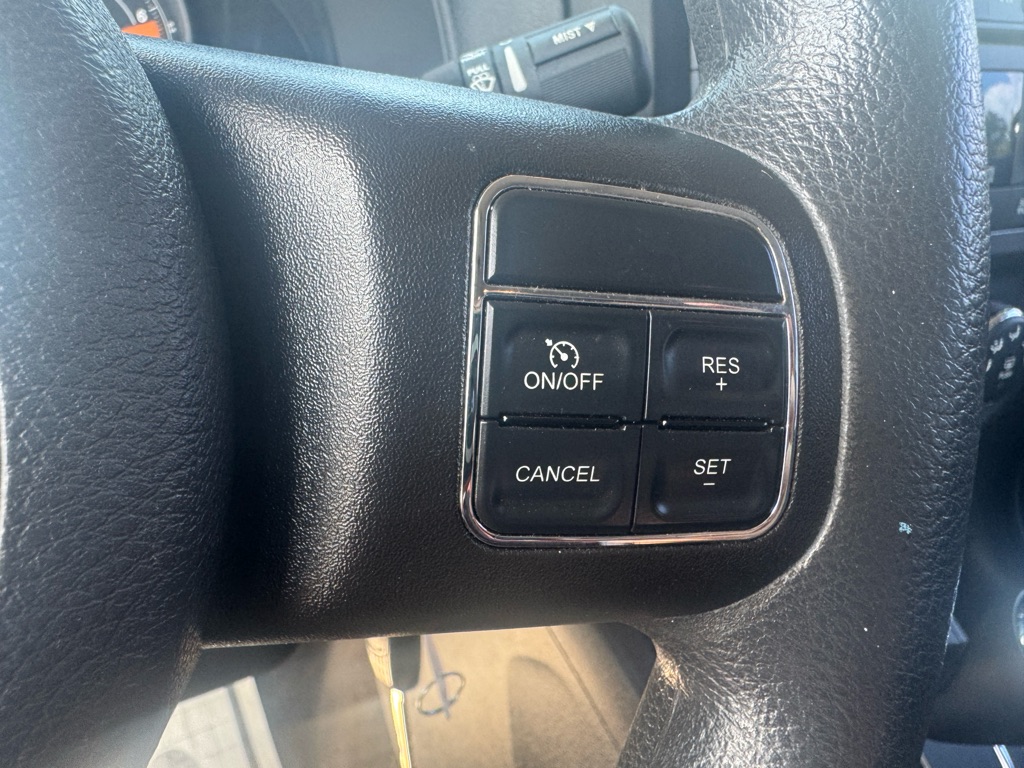 Photo 16 of this JEEP PATRIOT