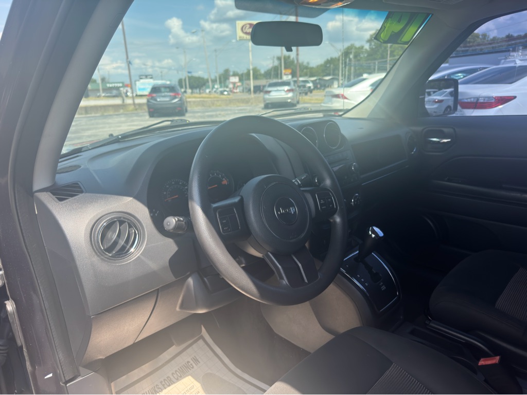 Photo 12 of this JEEP PATRIOT