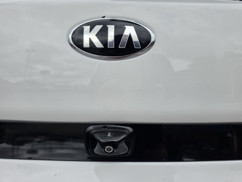 Photo 9 of this KIA SOUL