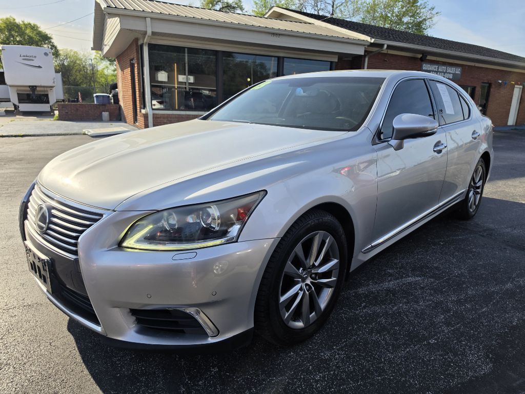 Photo 3 of this LEXUS LS