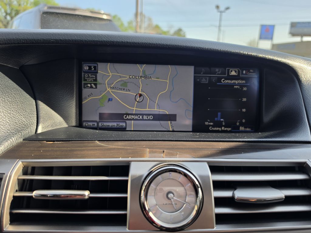 Photo 38 of this LEXUS LS