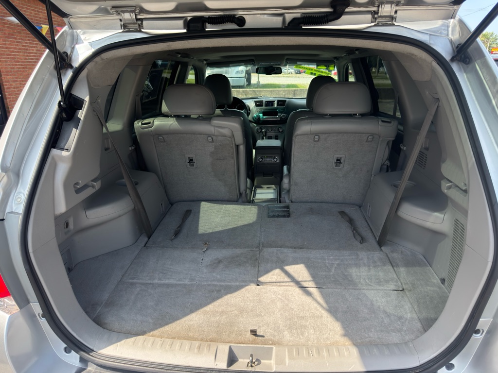 Photo 31 of this TOYOTA HIGHLANDER