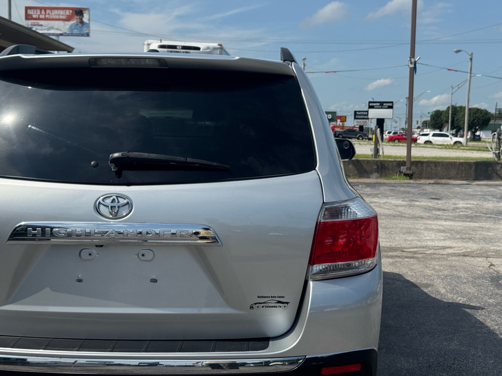Photo 35 of this TOYOTA HIGHLANDER